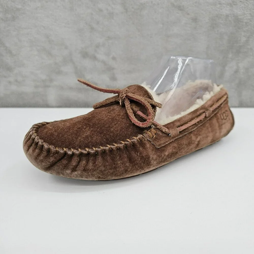 UGG Dakota Moccasin Slippers 7 Espresso Brown Leather Sheepskin Lined Cozy Warm - Picture 15 of 15